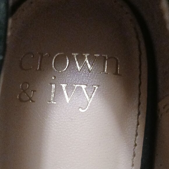 Classic Crown & Ivy 3 Inch Black Pump - Picture 3 of 4